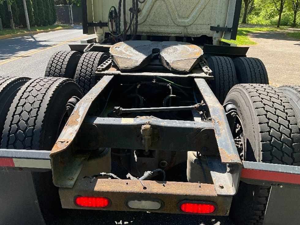 Sleeper Tractor-Heavy Duty Tractors-Freightliner-2020-T12664ST-Reading-PA-714,412\n\t\tmiles-$ 46,000 - Image 6
