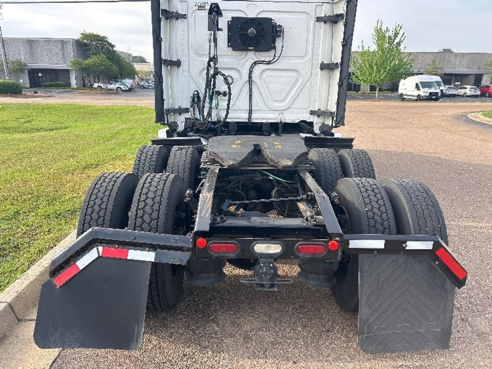 Sleeper Tractor-Heavy Duty Tractors-Freightliner-2020-T12664ST-Richland-MS-484,982\n\t\tmiles-$ 60,500 - Image 6
