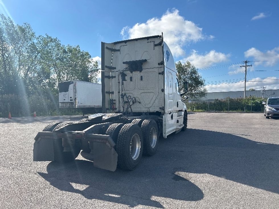 Sleeper Tractor-Heavy Duty Tractors-Freightliner-2020-T12664ST-Rochester-NY-642,988\n\t\tmiles-$ 57,250 - Image 7