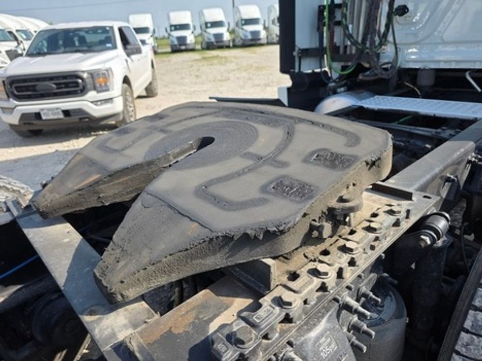 Sleeper Tractor-Heavy Duty Tractors-Freightliner-2020-T12664ST-Rockwall-TX-590,711\n\t\tmiles-$ 53,500 - Image 21