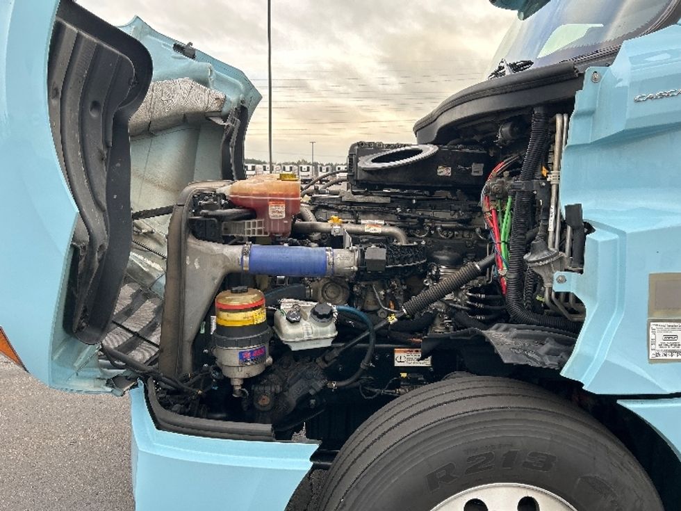 Sleeper Tractor-Heavy Duty Tractors-Freightliner-2020-T12664ST-Rothschild-WI-593,363\n\t\tmiles-$ 49,750 - Image 21