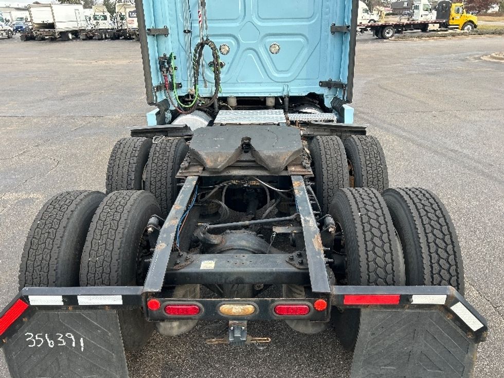 Sleeper Tractor-Heavy Duty Tractors-Freightliner-2020-T12664ST-Rothschild-WI-593,363\n\t\tmiles-$ 49,750 - Image 6