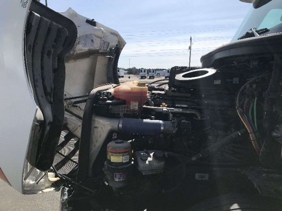 Sleeper Tractor-Heavy Duty Tractors-Freightliner-2020-T12664ST-Rothschild-WI-659,752\n\t\tmiles-$ 43,250 - Image 20