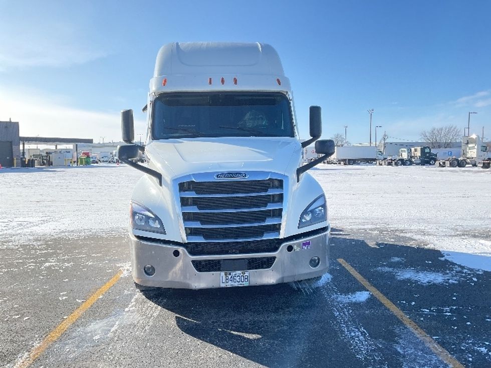 Sleeper Tractor-Heavy Duty Tractors-Freightliner-2020-T12664ST-Saint Laurent-PQ-803,612\n\t\tkm-$ 74,250 - Image 2