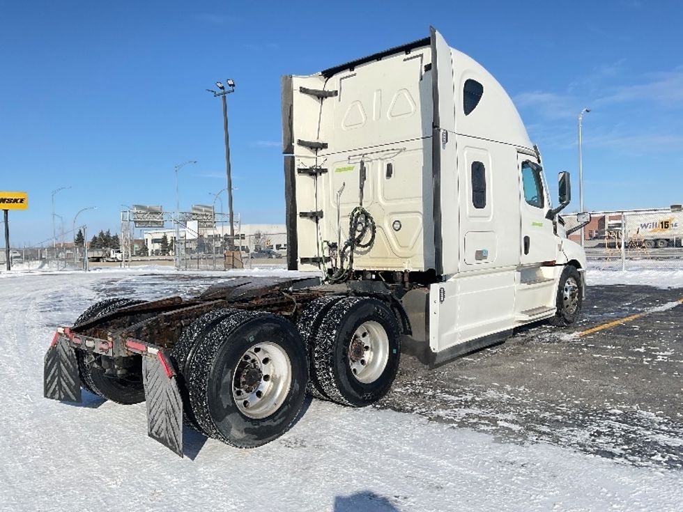 Sleeper Tractor-Heavy Duty Tractors-Freightliner-2020-T12664ST-Saint Laurent-PQ-803,612\n\t\tkm-$ 74,250 - Image 7