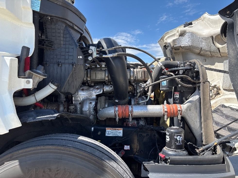 Sleeper Tractor-Heavy Duty Tractors-Freightliner-2020-T12664ST-Salt Lake City-UT-508,547\n\t\tmiles-$ 61,500 - Image 20