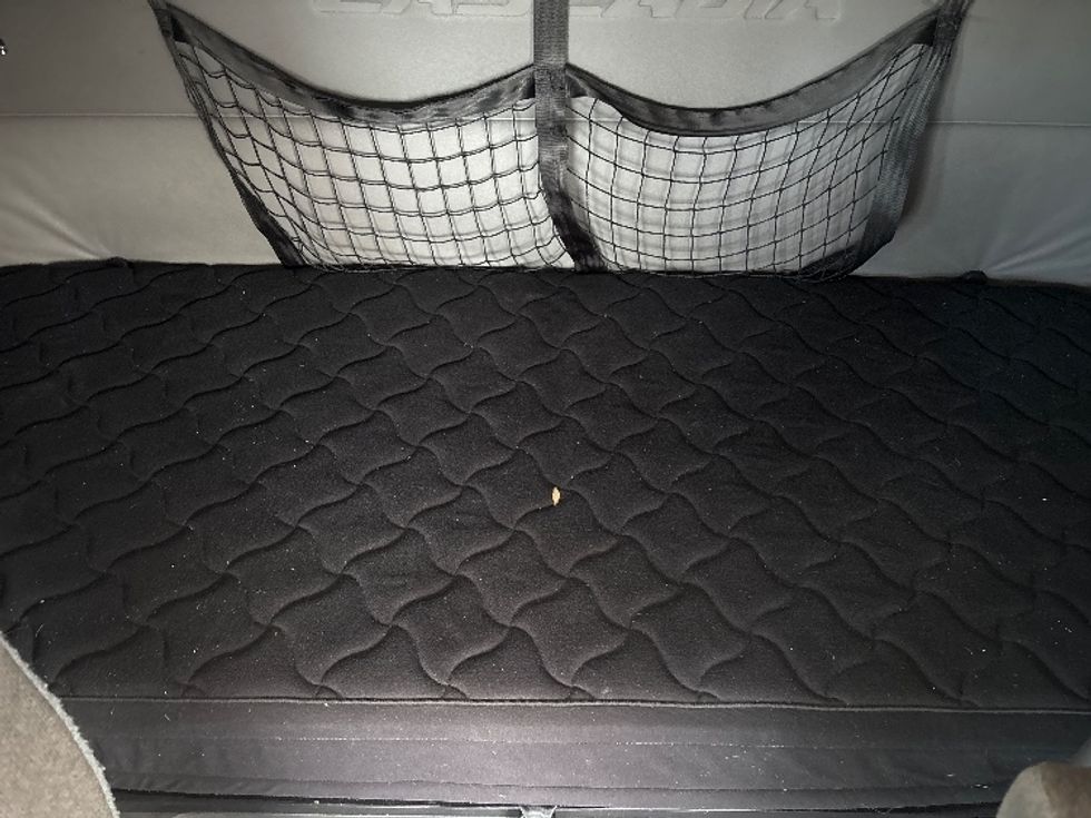 Sleeper Tractor-Heavy Duty Tractors-Freightliner-2020-T12664ST-Salt Lake City-UT-592,977\n\t\tmiles-$ 53,250 - Image 17