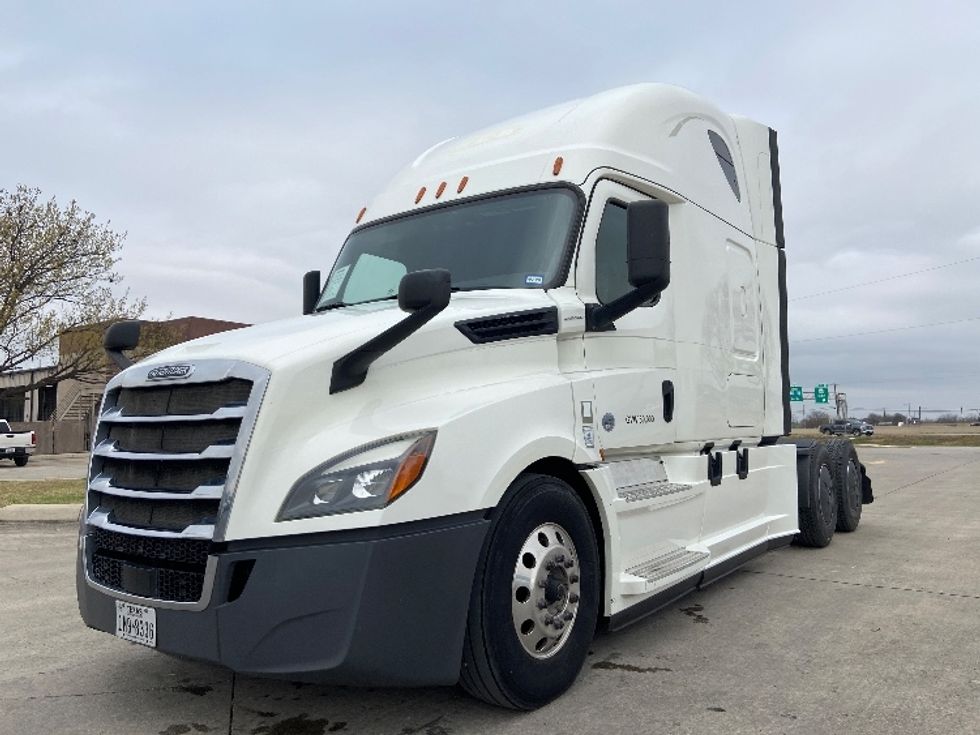 Sleeper Tractor-Heavy Duty Tractors-Freightliner-2020-T12664ST-San Antonio-TX-191,939\n\t\tmiles-$ 80,250 - Image 3