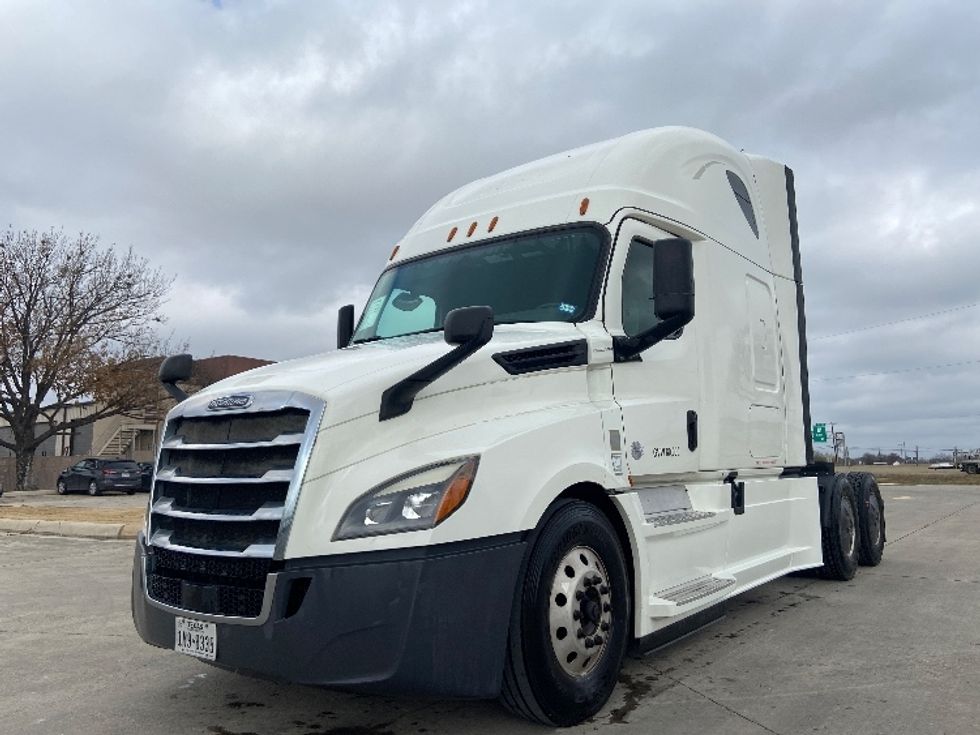 Sleeper Tractor-Heavy Duty Tractors-Freightliner-2020-T12664ST-San Antonio-TX-272,524\n\t\tmiles-$ 75,250 - Image 3