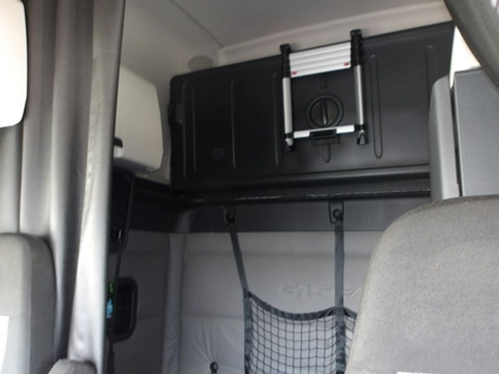 Sleeper Tractor-Heavy Duty Tractors-Freightliner-2020-T12664ST-San Antonio-TX-511,558\n\t\tmiles-$ 59,500 - Image 10