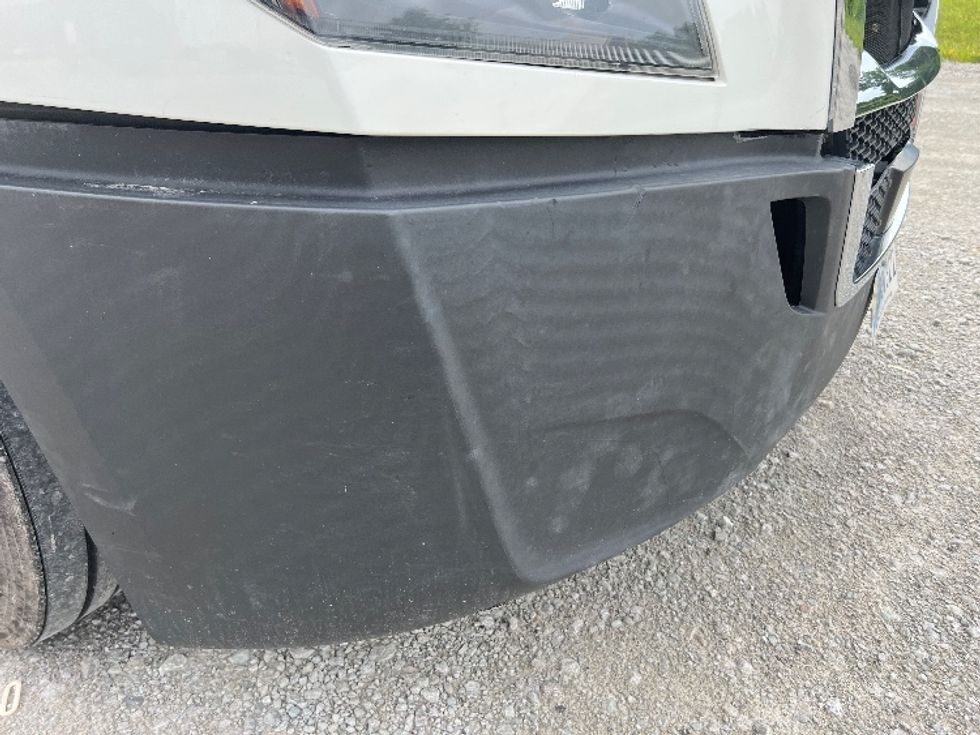 Sleeper Tractor-Heavy Duty Tractors-Freightliner-2020-T12664ST-Sellersburg-IN-484,050\n\t\tmiles-$ 63,250 - Image 24