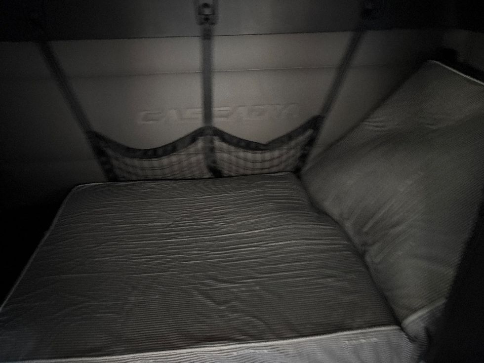 Sleeper Tractor-Heavy Duty Tractors-Freightliner-2020-T12664ST-Sheboygan-WI-458,672\n\t\tmiles-$ 60,000 - Image 18