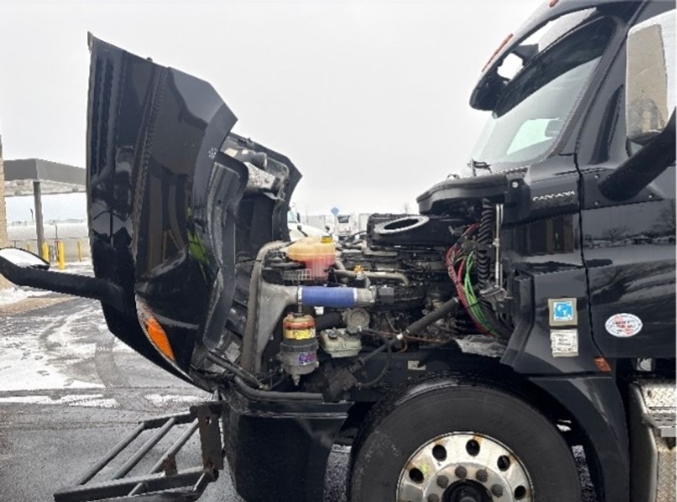 Sleeper Tractor-Heavy Duty Tractors-Freightliner-2020-T12664ST-Sheboygan-WI-549,291\n\t\tmiles-$ 53,250 - Image 21