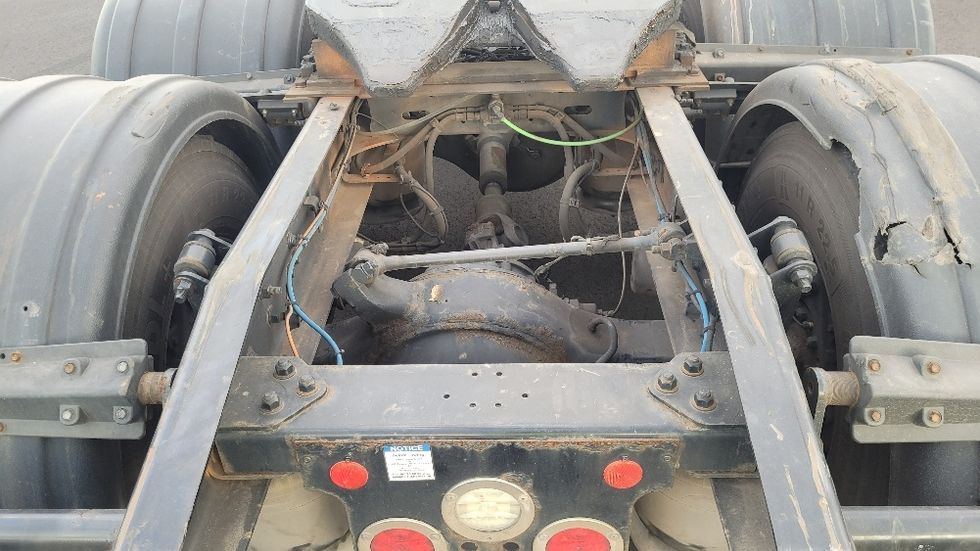 Sleeper Tractor-Heavy Duty Tractors-Freightliner-2020-T12664ST-South Plainfield-NJ-380,805\n\t\tmiles-$ 69,500 - Image 6