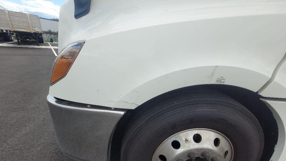 Sleeper Tractor-Heavy Duty Tractors-Freightliner-2020-T12664ST-South Plainfield-NJ-425,374\n\t\tmiles-$ 67,250 - Image 22