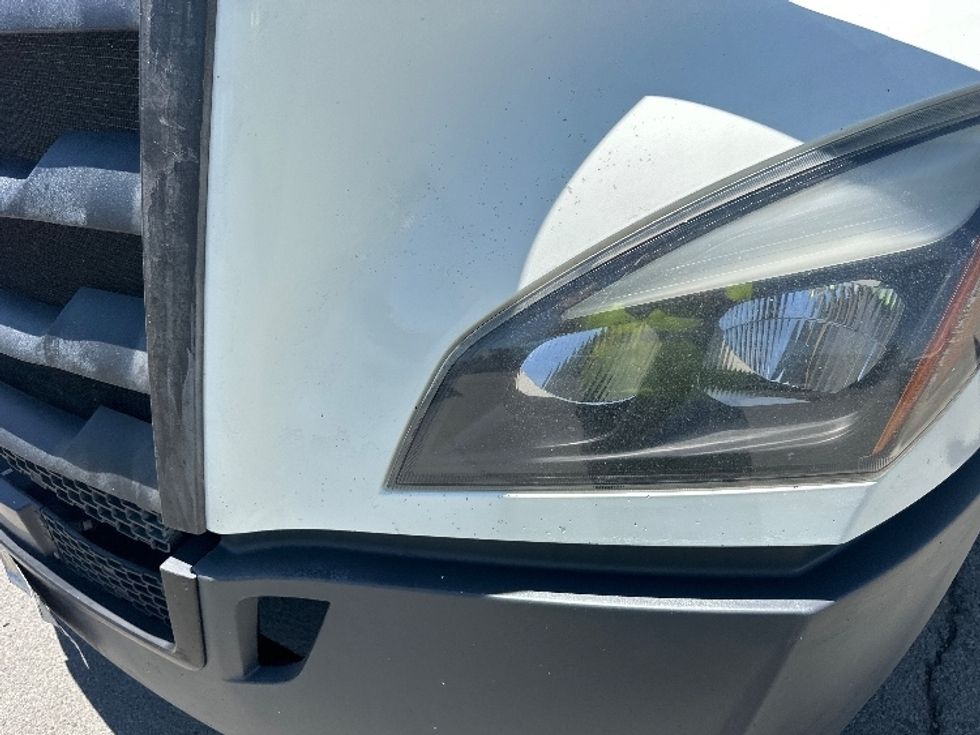 Sleeper Tractor-Heavy Duty Tractors-Freightliner-2020-T12664ST-Sparks-NV-549,172\n\t\tmiles-$ 67,000 - Image 25