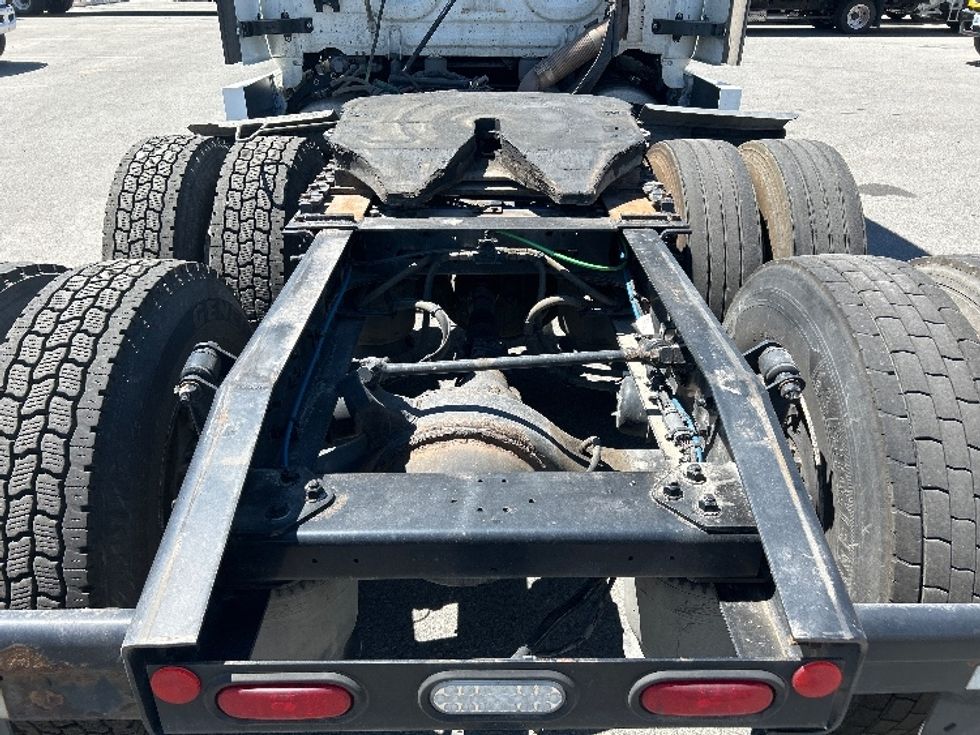 Sleeper Tractor-Heavy Duty Tractors-Freightliner-2020-T12664ST-Sparks-NV-636,424\n\t\tmiles-$ 59,250 - Image 6