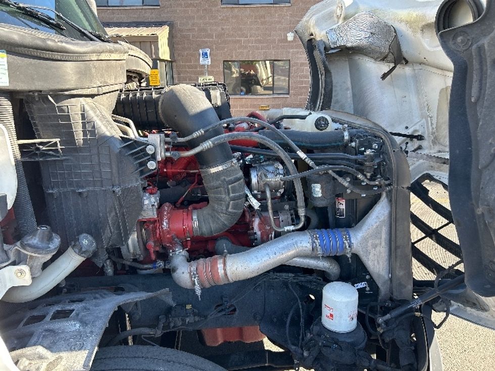 Sleeper Tractor-Heavy Duty Tractors-Freightliner-2020-T12664ST-Sparks-NV-640,238\n\t\tmiles-$ 59,000 - Image 20