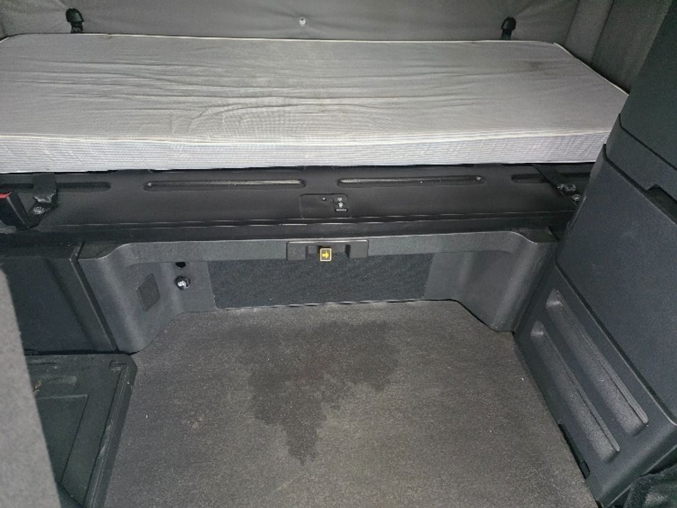 Sleeper Tractor-Heavy Duty Tractors-Freightliner-2020-T12664ST-Spokane Valley-WA-622,623\n\t\tmiles-$ 54,500 - Image 17