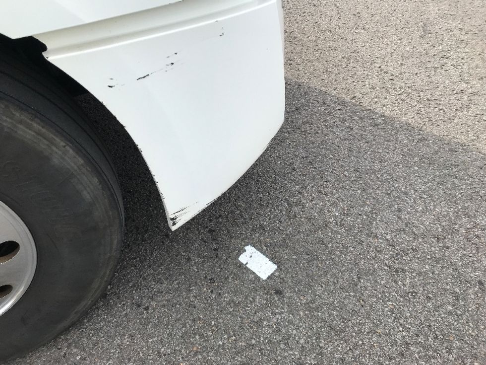 Sleeper Tractor-Heavy Duty Tractors-Freightliner-2020-T12664ST-Ste-Foy-PQ-945,634\n\t\tkm-$ 69,750 - Image 23