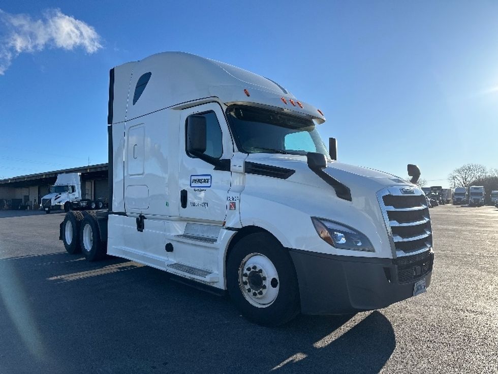 Your Next Used 2020 Freightliner T12664ST, 338620, Is For Sale And
