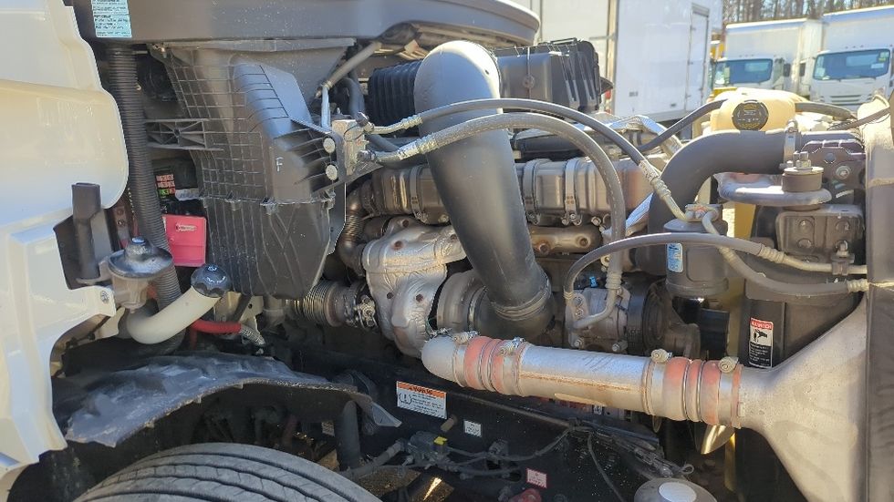 Sleeper Tractor-Heavy Duty Tractors-Freightliner-2020-T12664ST-Suwanee-GA-274,492\n\t\tmiles-$ 70,000 - Image 20