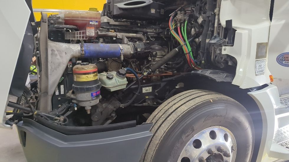 Sleeper Tractor-Heavy Duty Tractors-Freightliner-2020-T12664ST-Suwanee-GA-697,220\n\t\tmiles-$ 50,250 - Image 20