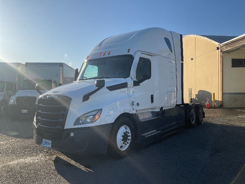 Sleeper Tractor-Heavy Duty Tractors-Freightliner-2020-T12664ST-Tacoma-WA-412,896\n\t\tmiles-$ 67,250 - Image 3