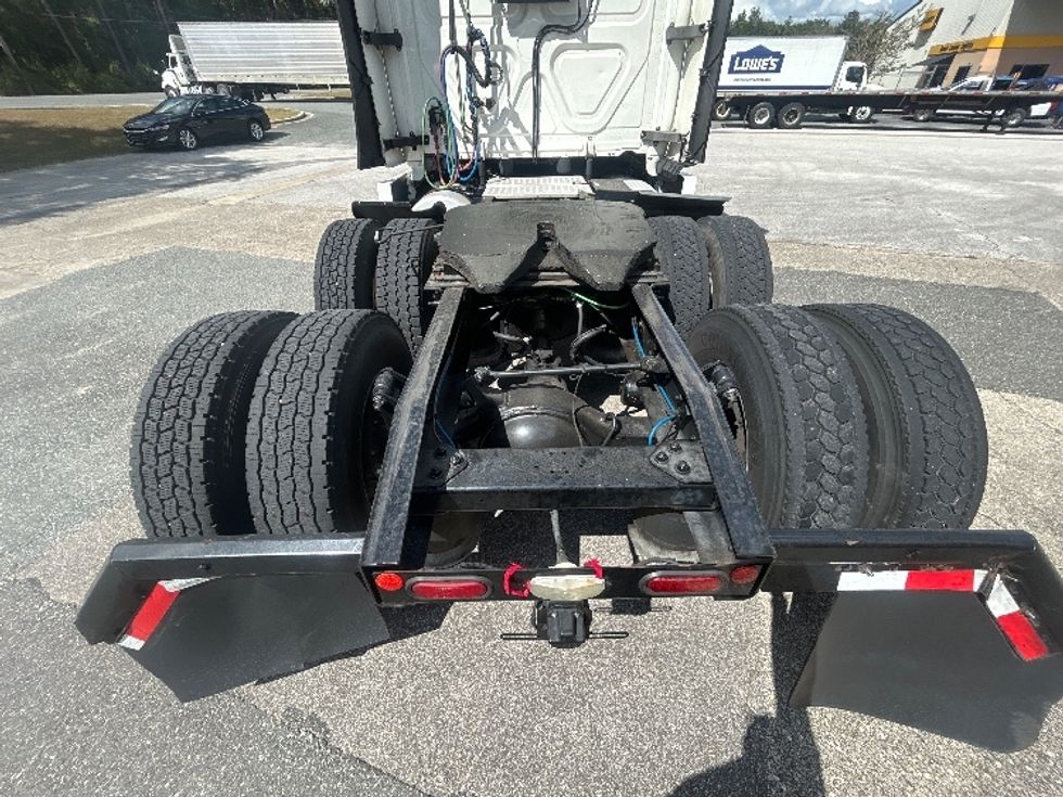 Sleeper Tractor-Heavy Duty Tractors-Freightliner-2020-T12664ST-Tallahassee-FL-548,844\n\t\tmiles-$ 65,500 - Image 6