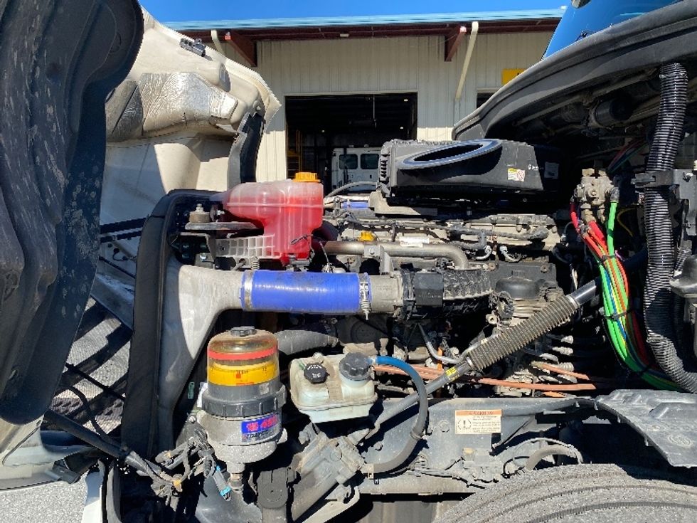 Sleeper Tractor-Heavy Duty Tractors-Freightliner-2020-T12664ST-Tallahassee-FL-621,425\n\t\tmiles-$ 50,000 - Image 21