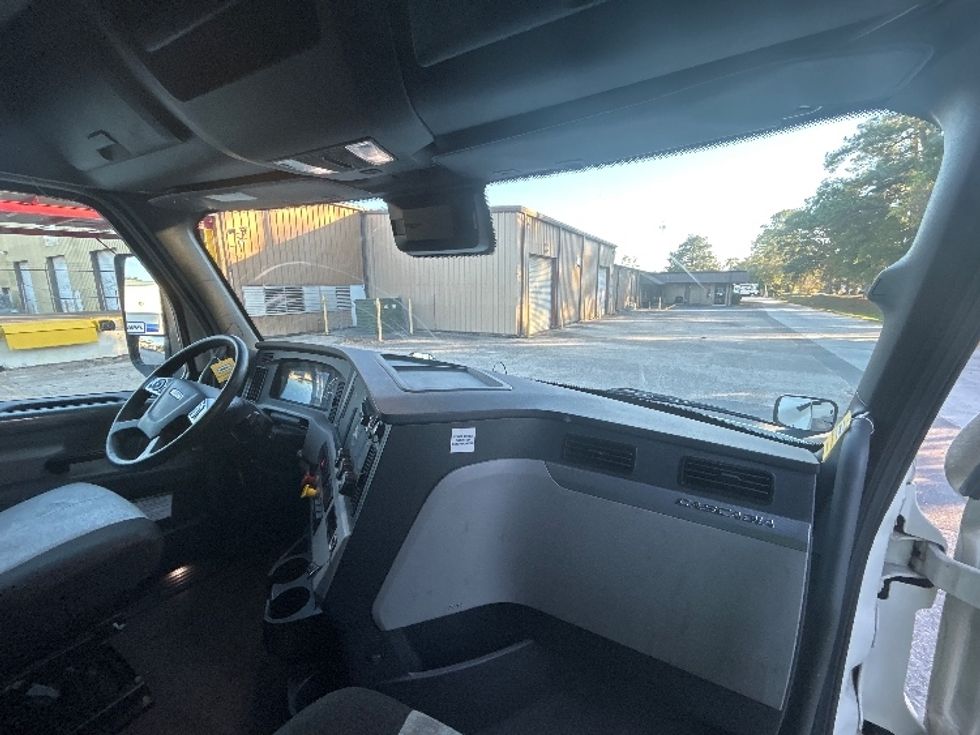 Sleeper Tractor-Heavy Duty Tractors-Freightliner-2020-T12664ST-Tallahassee-FL-641,549\n\t\tmiles-$ 50,000 - Image 14