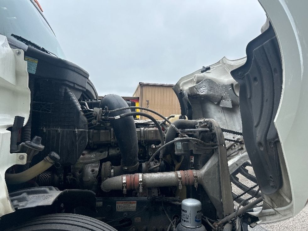 Sleeper Tractor-Heavy Duty Tractors-Freightliner-2020-T12664ST-Tallahassee-FL-641,549\n\t\tmiles-$ 50,000 - Image 20