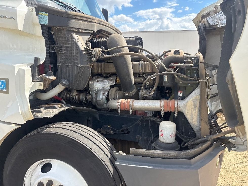 Sleeper Tractor-Heavy Duty Tractors-Freightliner-2020-T12664ST-Tifton-GA-398,638\n\t\tmiles-$ 66,000 - Image 20