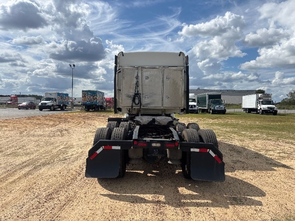 Sleeper Tractor-Heavy Duty Tractors-Freightliner-2020-T12664ST-Tifton-GA-398,638\n\t\tmiles-$ 66,000 - Image 6
