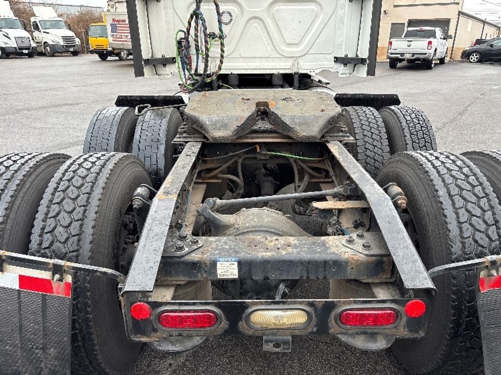 Sleeper Tractor-Heavy Duty Tractors-Freightliner-2020-T12664ST-Toledo-OH-708,703\n\t\tmiles-$ 42,000 - Image 6