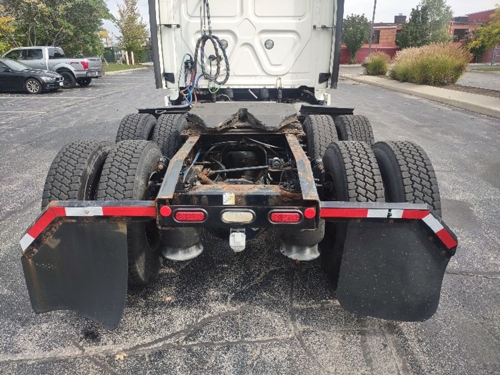 Sleeper Tractor-Heavy Duty Tractors-Freightliner-2020-T12664ST-Toronto-ON-655,343\n\t\tkm-$ 84,750 - Image 6