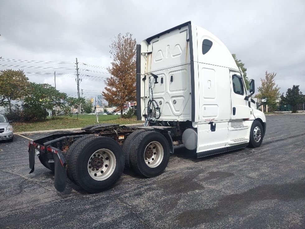 Sleeper Tractor-Heavy Duty Tractors-Freightliner-2020-T12664ST-Toronto-ON-655,343\n\t\tkm-$ 84,750 - Image 7