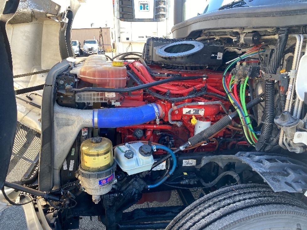 Sleeper Tractor-Heavy Duty Tractors-Freightliner-2020-T12664ST-Torrance-CA-528,229\n\t\tmiles-$ 63,500 - Image 21