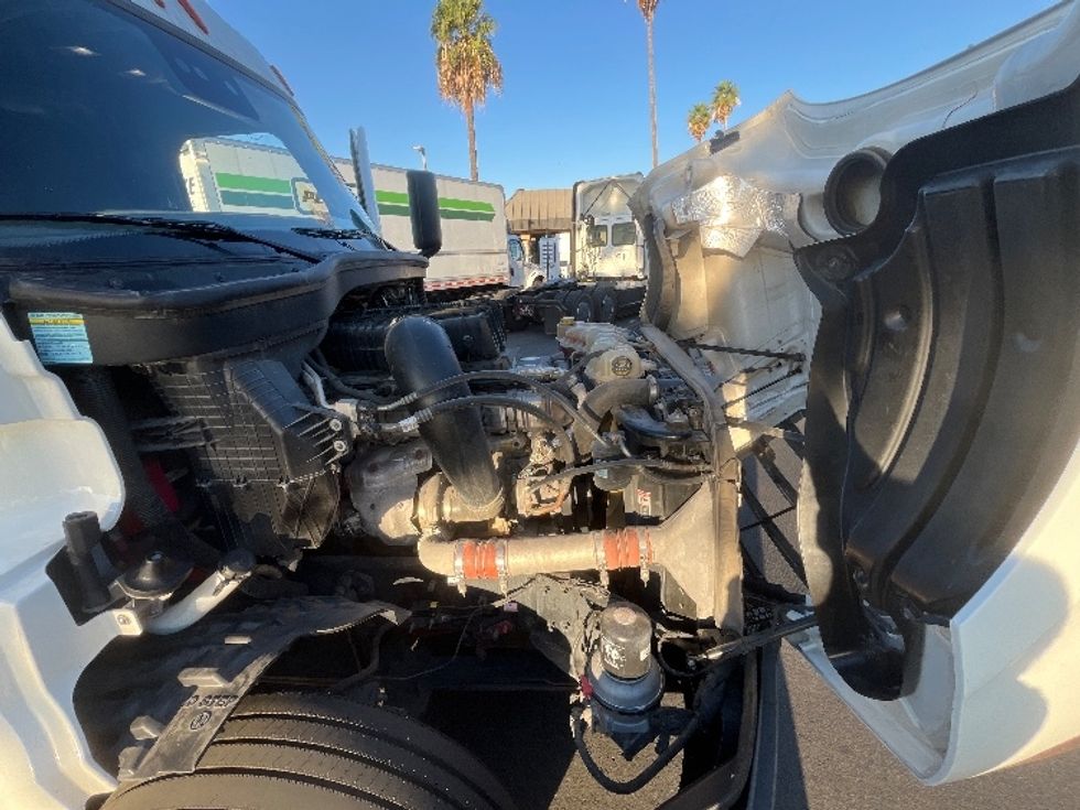 Sleeper Tractor-Heavy Duty Tractors-Freightliner-2020-T12664ST-Torrance-CA-695,757\n\t\tmiles-$ 50,750 - Image 19