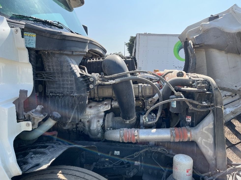 Sleeper Tractor-Heavy Duty Tractors-Freightliner-2020-T12664ST-Torrance-CA-835,913\n\t\tmiles-$ 40,750 - Image 20