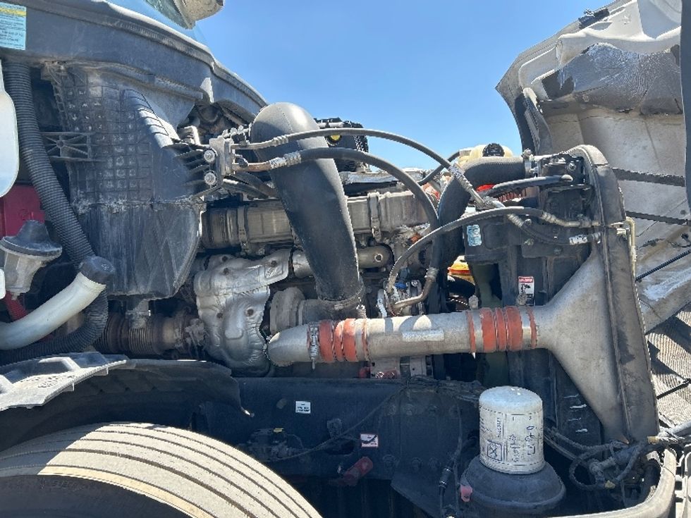 Sleeper Tractor-Heavy Duty Tractors-Freightliner-2020-T12664ST-Torrance-CA-908,583\n\t\tmiles-$ 33,750 - Image 21