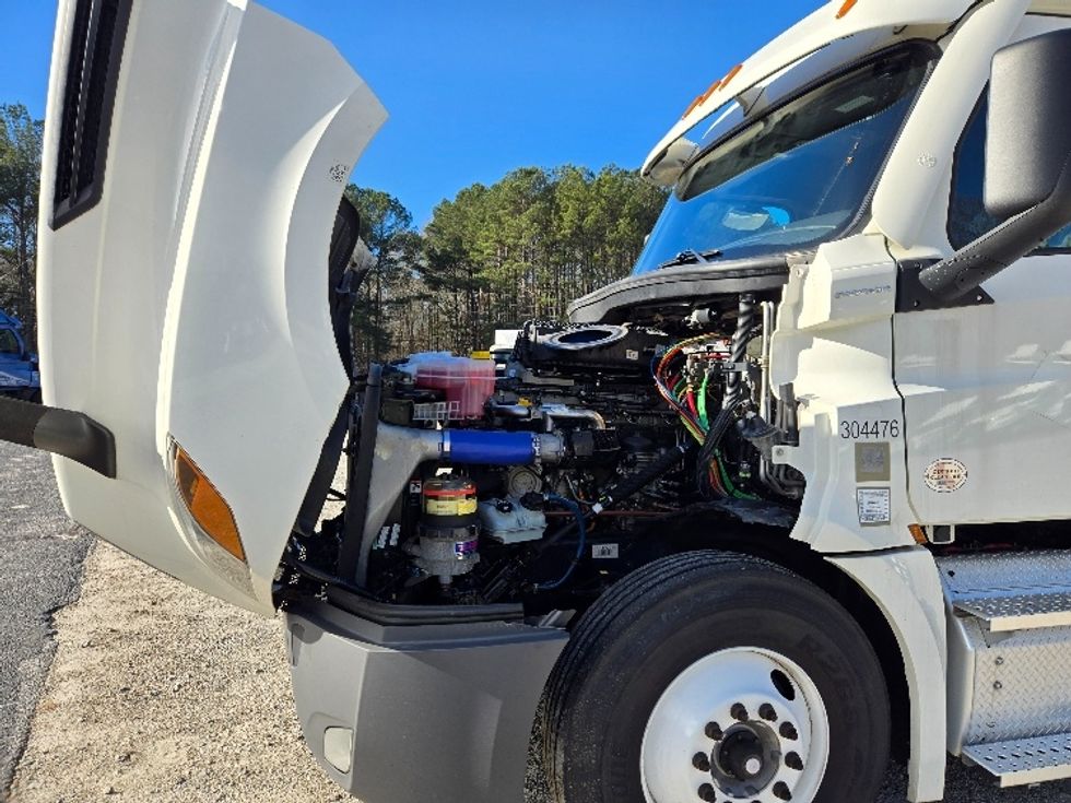 Sleeper Tractor-Heavy Duty Tractors-Freightliner-2020-T12664ST-Villa Rica-GA-580,182\n\t\tmiles-$ 50,750 - Image 21