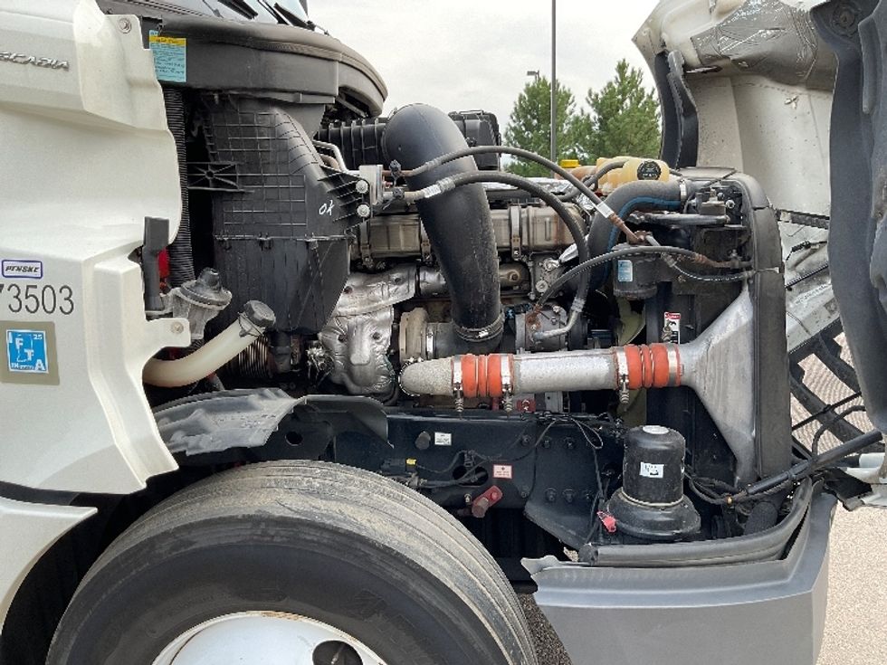 Sleeper Tractor-Heavy Duty Tractors-Freightliner-2020-T12664ST-West Fargo-ND-514,212\n\t\tmiles-$ 59,750 - Image 20