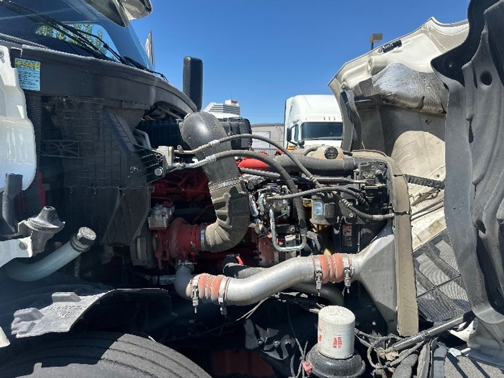 Sleeper Tractor-Heavy Duty Tractors-Freightliner-2020-T12664ST-West Sacramento-CA-605,113\n\t\tmiles-$ 62,500 - Image 20