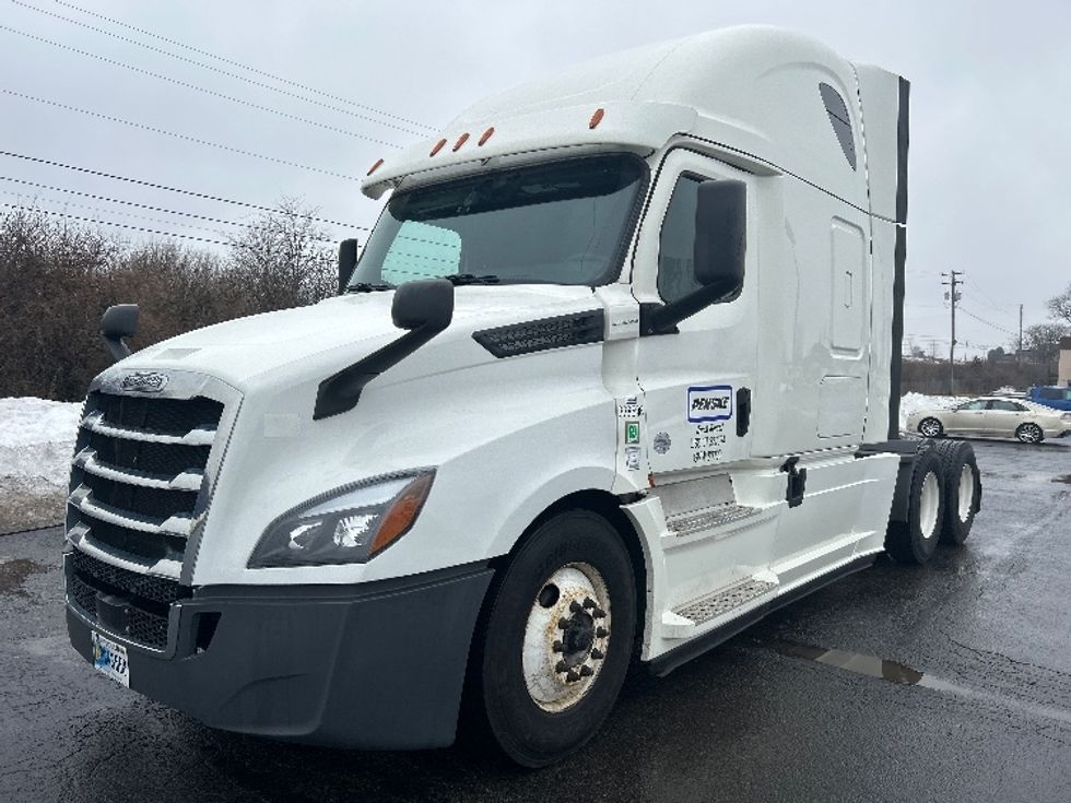 Sleeper Tractor-Heavy Duty Tractors-Freightliner-2020-T12664ST-White Deer-PA-487,748\n\t\tmiles-$ 58,250 - Image 3