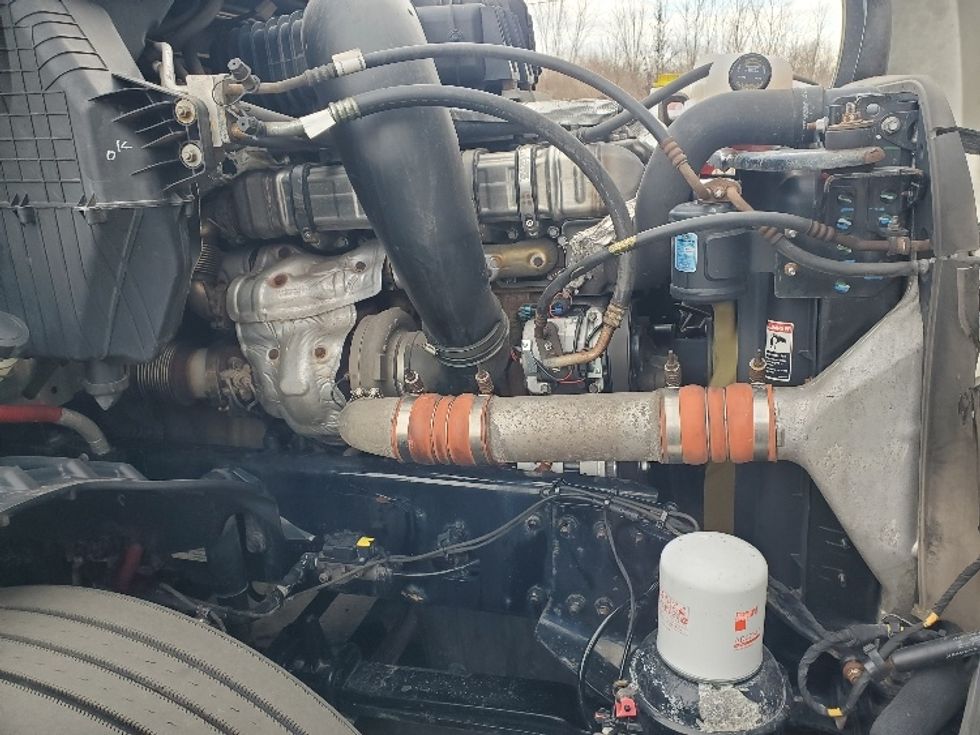 Sleeper Tractor-Heavy Duty Tractors-Freightliner-2020-T12664ST-White Deer-PA-533,143\n\t\tmiles-$ 55,000 - Image 20