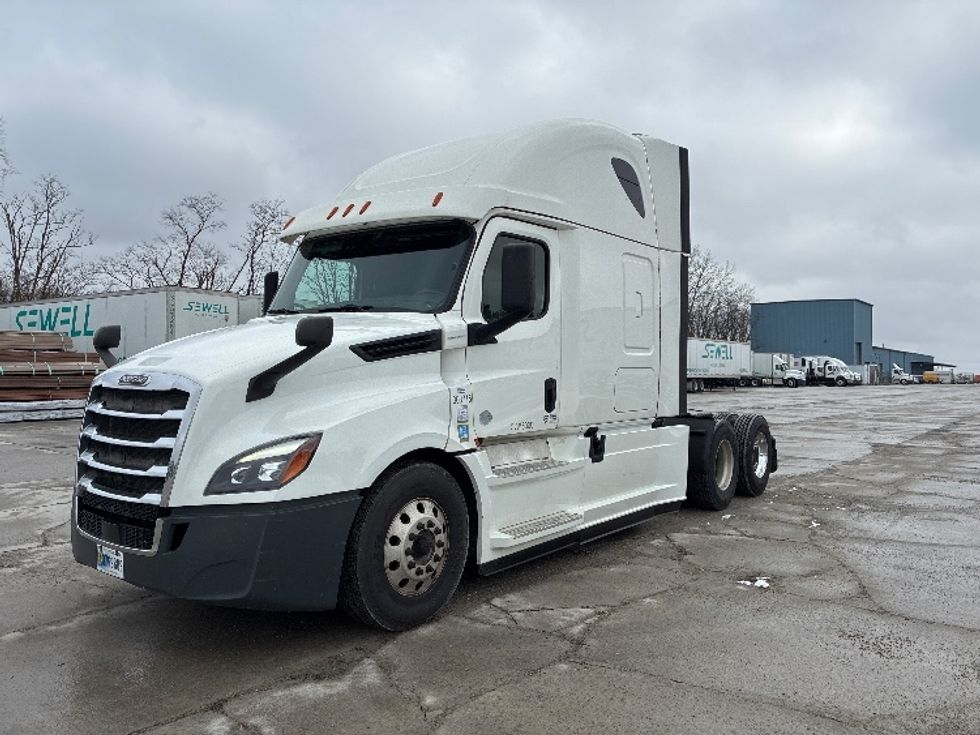 Sleeper Tractor-Heavy Duty Tractors-Freightliner-2020-T12664ST-Wilmington-OH-563,653\n\t\tmiles-$ 55,250 - Image 3
