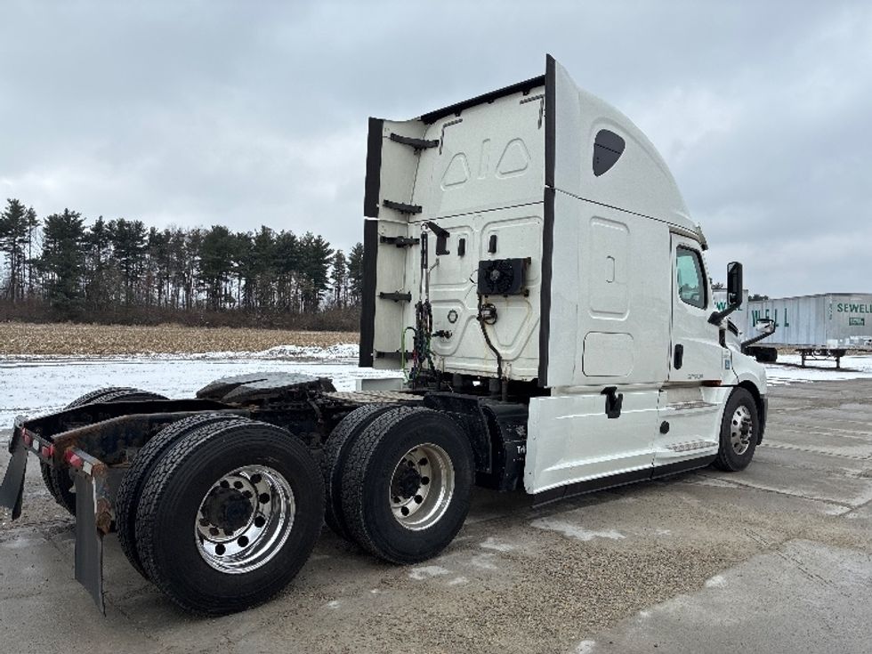 Sleeper Tractor-Heavy Duty Tractors-Freightliner-2020-T12664ST-Wilmington-OH-563,653\n\t\tmiles-$ 55,250 - Image 7