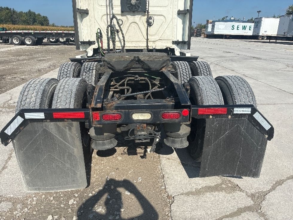 Sleeper Tractor-Heavy Duty Tractors-Freightliner-2020-T12664ST-Wilmington-OH-619,273\n\t\tmiles-$ 53,500 - Image 6