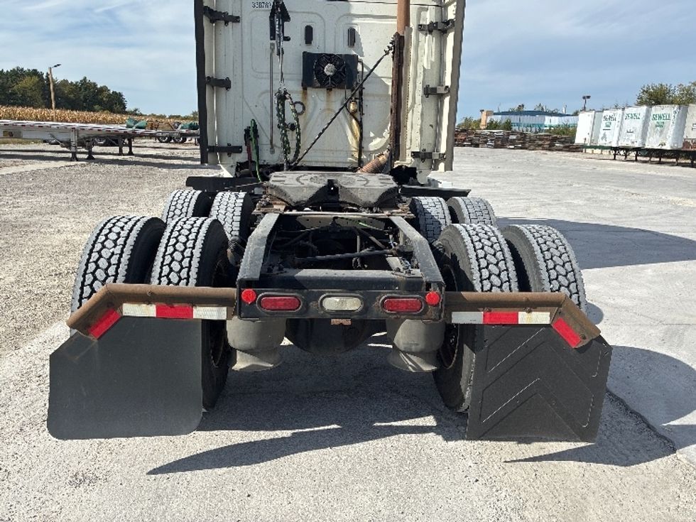 Sleeper Tractor-Heavy Duty Tractors-Freightliner-2020-T12664ST-Wilmington-OH-696,100\n\t\tmiles-$ 47,500 - Image 6